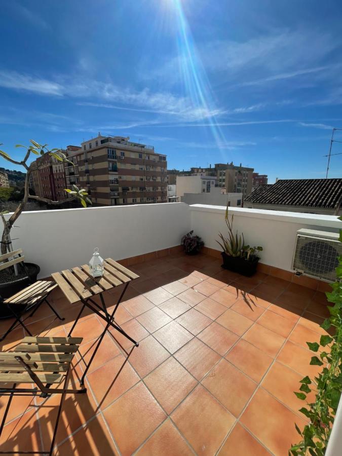 Apartamento Plumaria Malaga Bagian luar foto