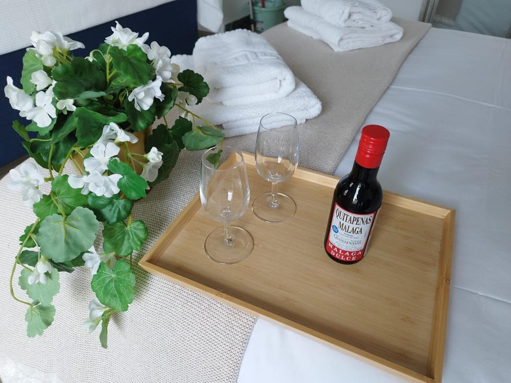 Apartamento Plumaria Malaga Bagian luar foto