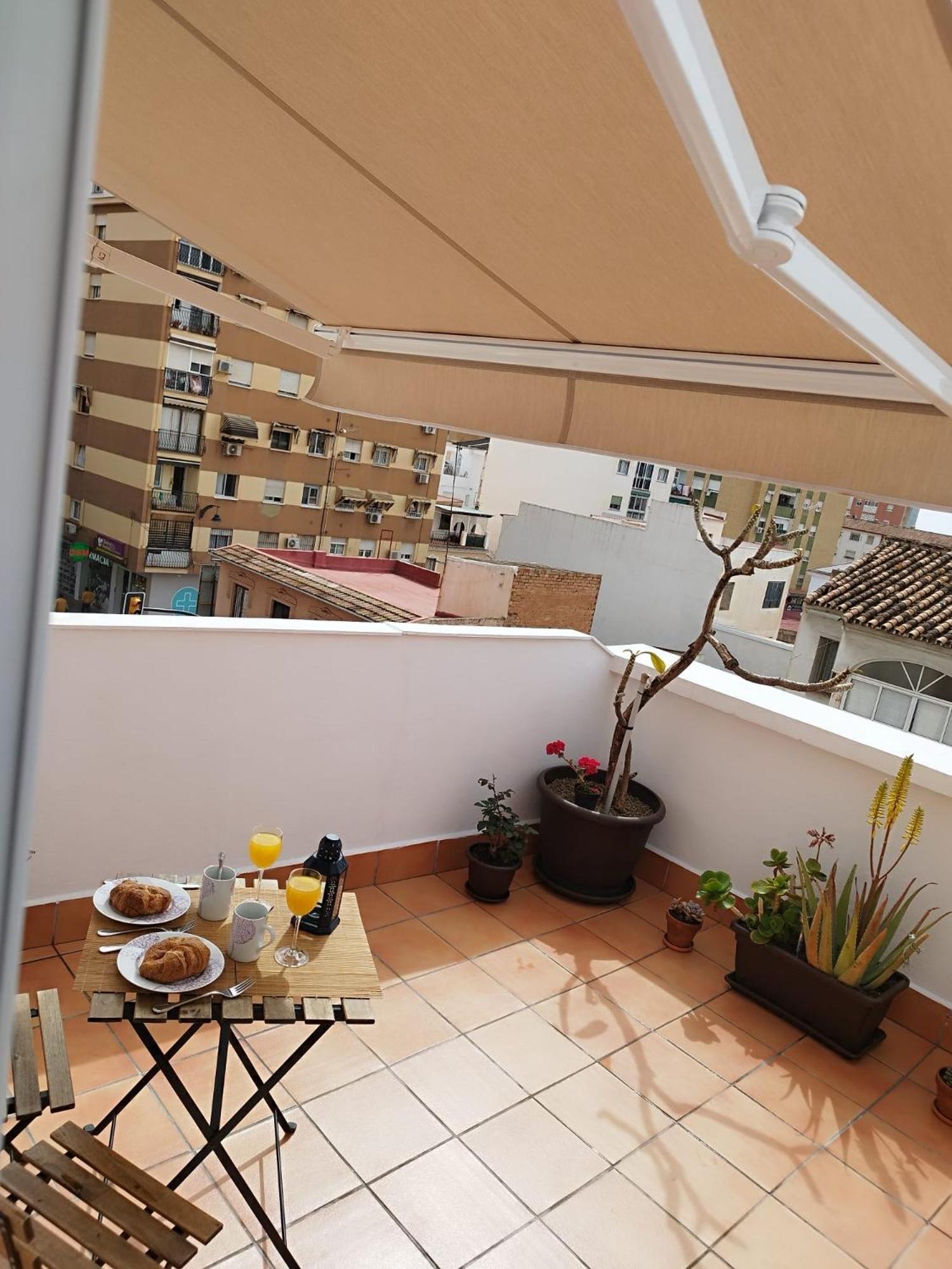 Apartamento Plumaria Malaga Bagian luar foto